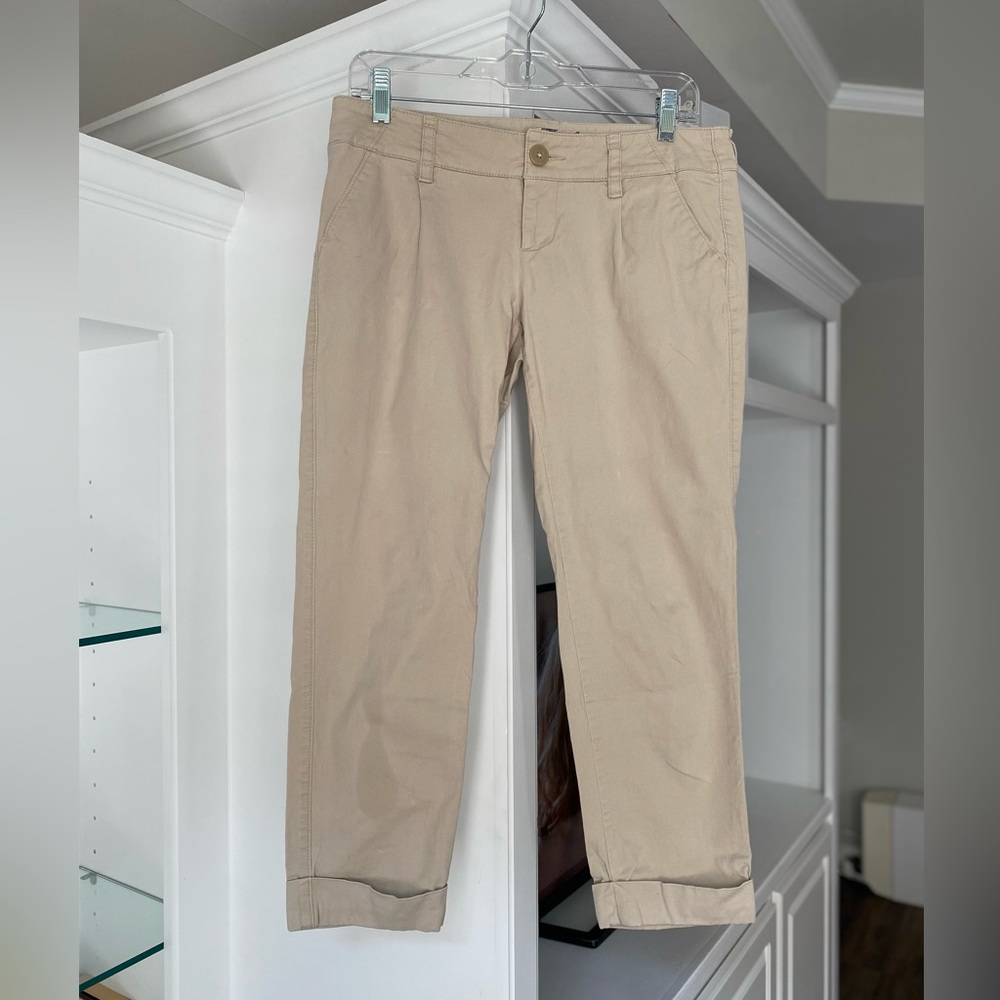 American Eagle Capri Pants